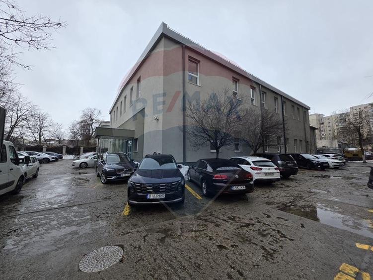 DE VÂNZARE Spațiu de birouri 1,780mp în zona 13 Septembrie