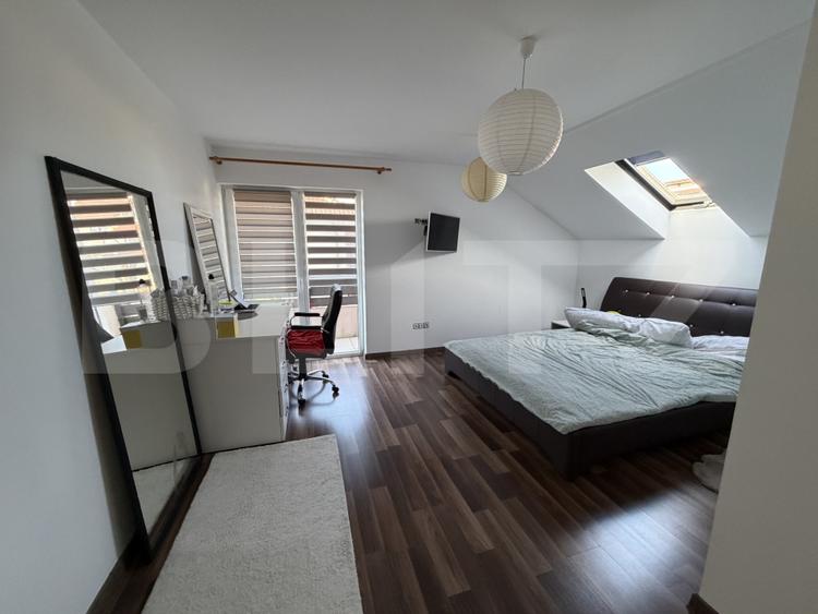 Casa cu 4 camere,baie, bucatarie, teren 800 mp