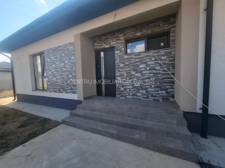 ​Casă individuală cu 4 camere de vânzare – Parter modern în zona Domnești - 7