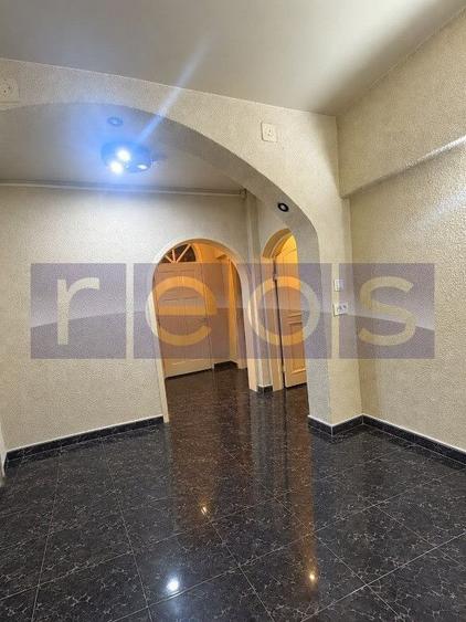 VANZARE 3 CAMERE DECOMANDAT - TIMPURI NOI