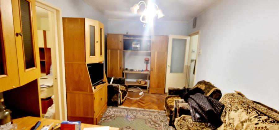 Cornisa 3 camere decomandat