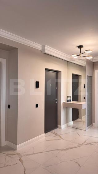 Apartament 3 camere, terasa 63 mp, panorama,zona VIVO