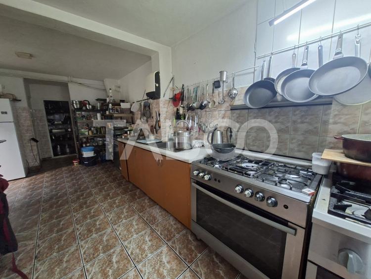 Spatiu de vanzare in Valea Macesului judel Valcea iesire la Lotru