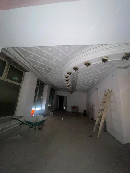 Unirii Cladire Investitie Spatii Comerciale Subsol 800 MP