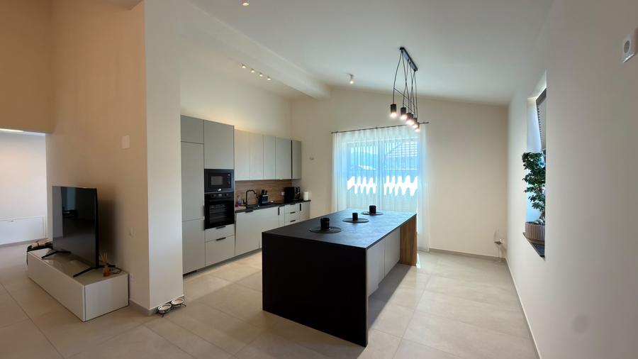 Casa individuala pe parter 153mp, teren de 650mp, Cristian