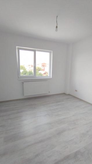 APARTAMENT 2 CAMERE, DECOMANDAT, BLOC NOU, ETAJ INTERMEDIAR