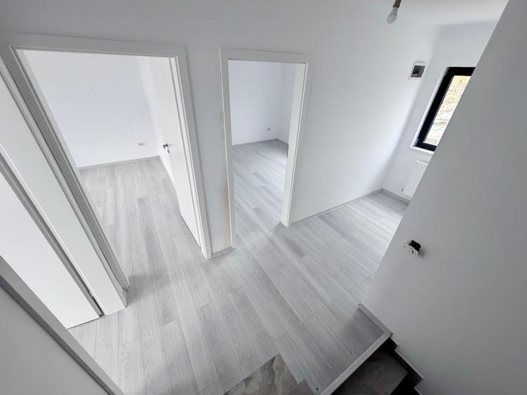 Casa la cheie P+1+M. 7 camere. Pozitie stradala