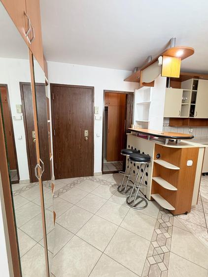 CANTA, MOARA DE FOC, APARTAMENT SPATIOS CU 3 CAMERE, 2 BALCOANE