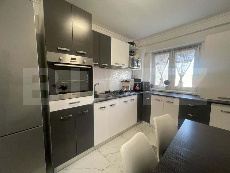 Apartament 3 camere | Renovat modern | Dressing în dormitoare | Etaj intermedia