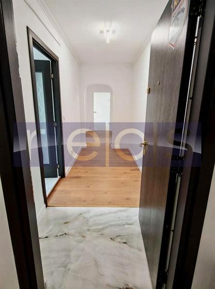 VANZARE 4 CAMERE DECOMANDAT -DECEBAL - 41