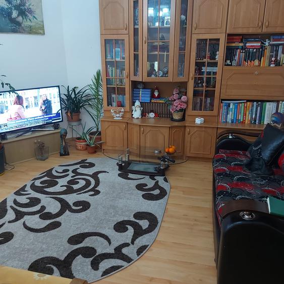 Apartament decomandat 4 camere ultracentral (zona Primarie) etajul 4/4.