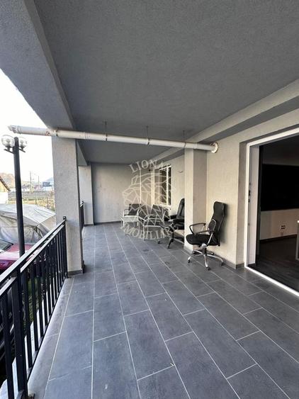 Spatiu birou 60 mp+terasa-renovat-parcare-Nasaud, Zona Centrala
