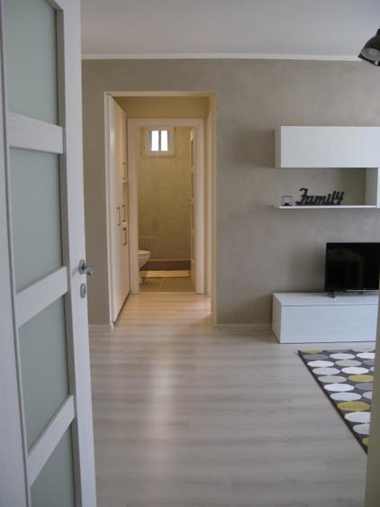 Inchiriez apt 2 cam 50 mp Verii/Toamnei AFI MALL