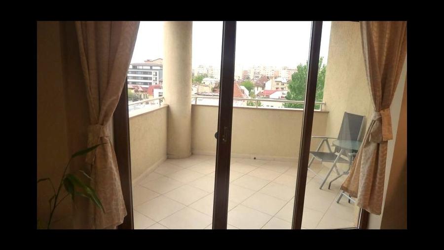 Închiriere Apartament cu 2 camere, bloc nou 2010, parcare subterana, terasa mare
