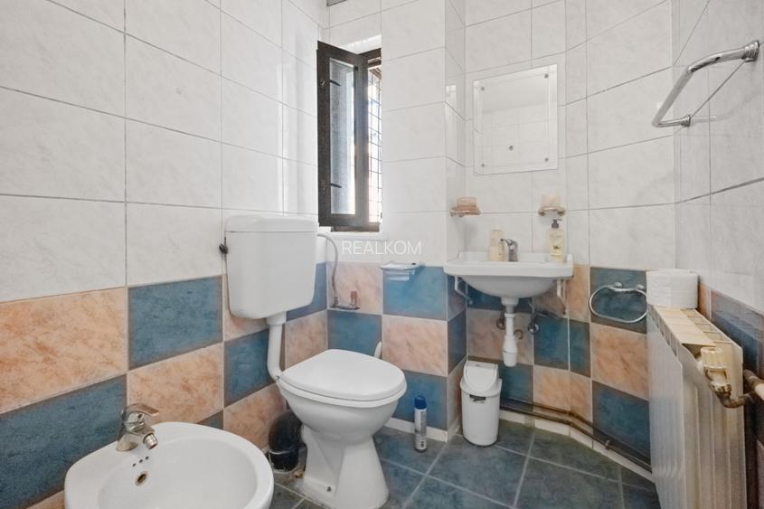VANZARE VILA 9 CAMERE DACIA- RADU DE LA AFUMATI NR.42 - COMISION 0% - 37