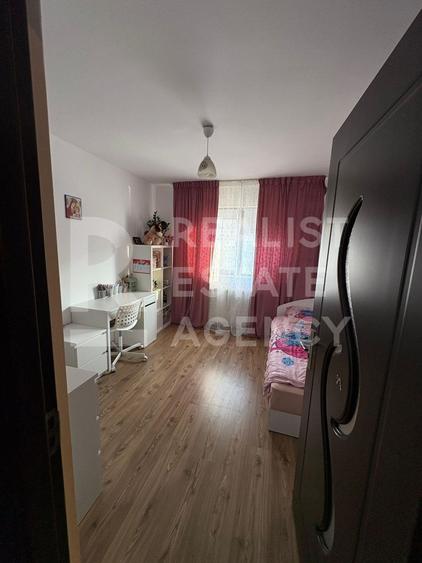 Vânzare, apartament cu 3 camere în zona Militari Residence
