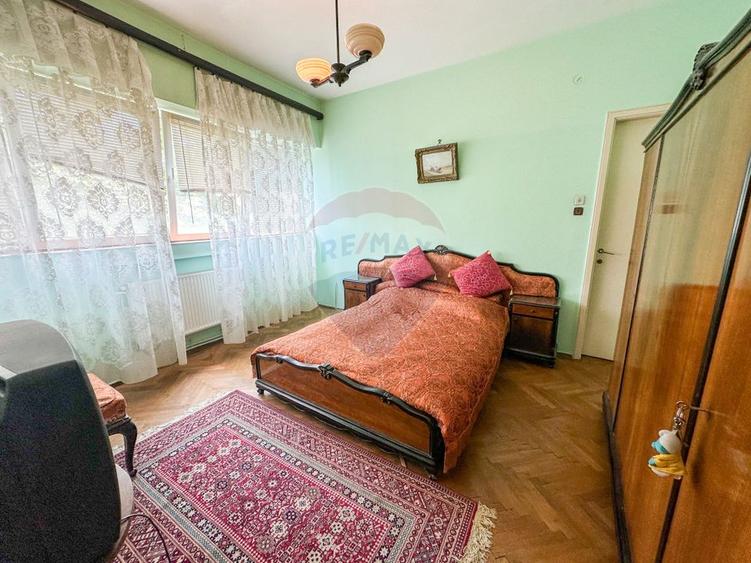 Apartament cu farmec interbelic – 3 camere | 82 mp | Zona Centrala
