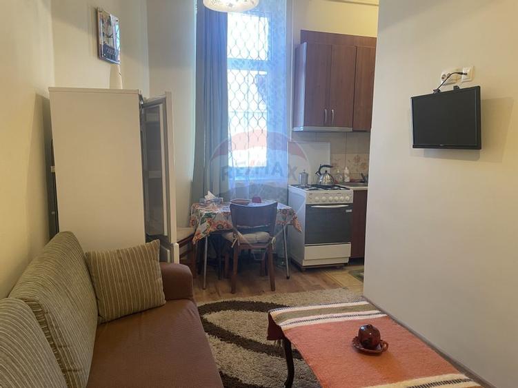 Apartament 3 camere de inchiriat in zona Garii