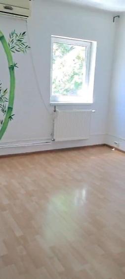 Vand apartament Piata Dorobanti