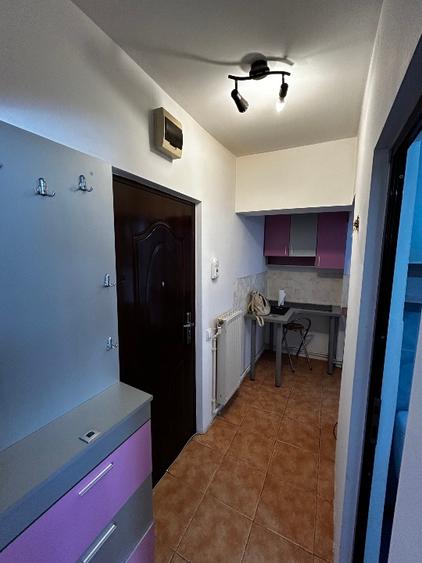 PF vând ap 1 cameră, ultracentral, complet mobilat și utilat
