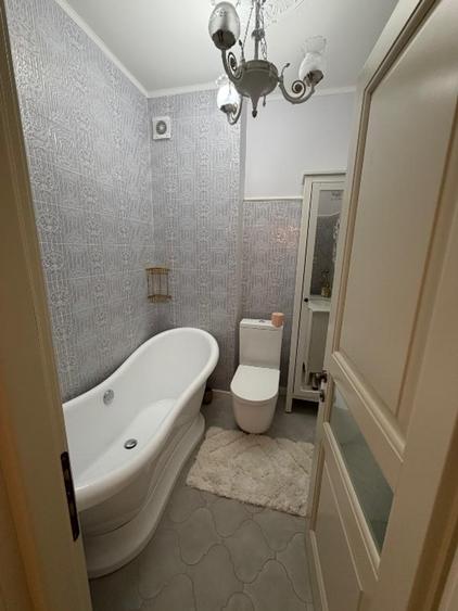 Spre inchiriere apartament 3 camere