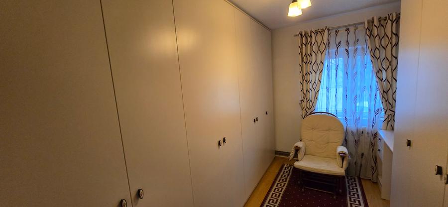 Apartament 4 camere de vanzare, etajul 1, Focsani