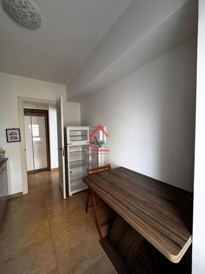 Ap 2 camere decomandat + loc parcare | Cug | et 3 | bloc NOU