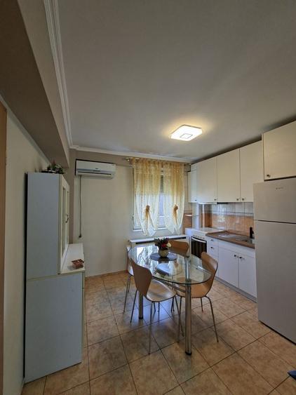 Apartament 3 camere zona Iulius Mall