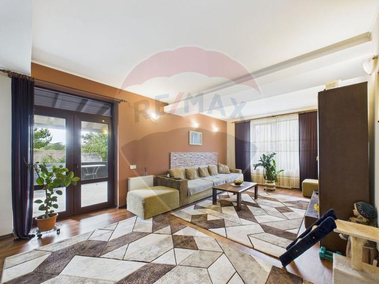 Casă cu 5 camere, 500 mp teren, Domnești, Ilfov