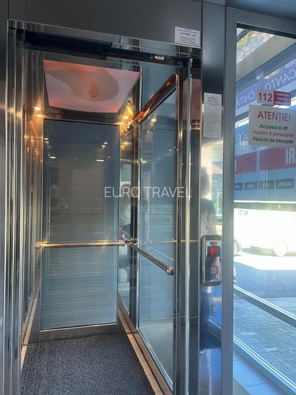 birou  elegant, mobilat,luminos, supraf. vitrata mare, lift , 241 mp, Bd. Mamaia - 11