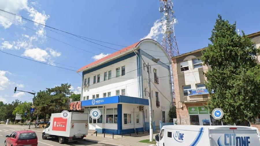 Cladire comerciala 937 mp + Teren 894 mp - Urziceni