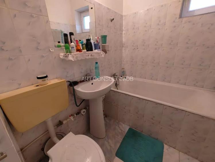 Zona 10 Nivele - Calarasi | 3 Camere | Decomandat | Centrala - 8