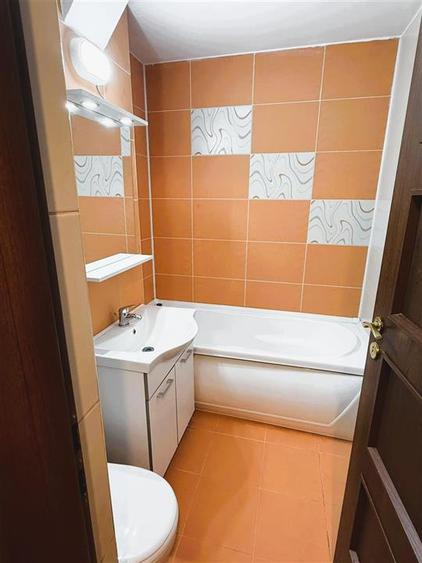 Apartament 2 camere conf  1 semidec zona Crang