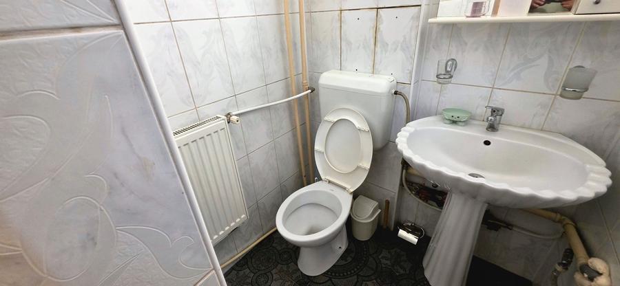 Apartament 3 camere de vânzare în Crângași – 75 mp, decomandat