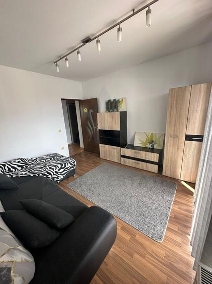 Apartament modern 3 camere 67 mp utili 2 balcoane 2 bai zona Turnisor