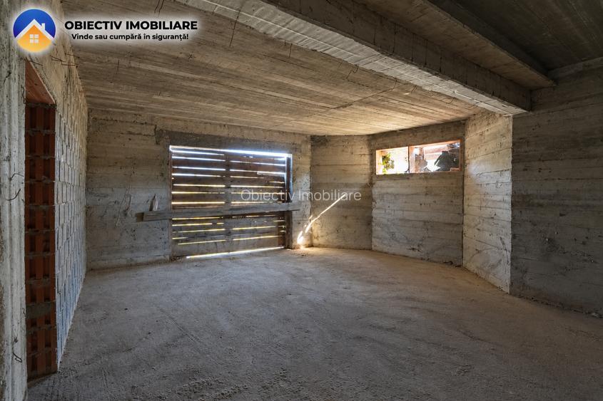 Vila la rosu si teren 500 mp de vânzare , Zona Fermelor - 18