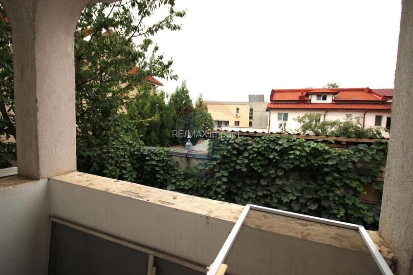 Vilă 7 camere, 336 mp, Drumul Taberei, locuire și investiție - 12