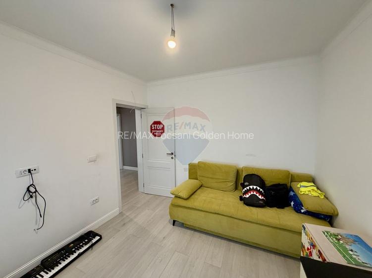 Casă / Vilă cu 5 camere de vânzare în zona Exterior Vest - 18