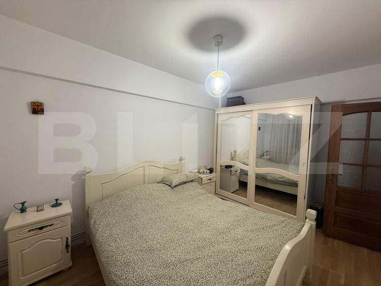 Apartament 3 camere, 65 mp, zona Pacurari
