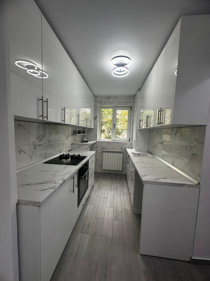 Apartament cu 2 camere DECOMANDAT, etajul 1/10, zona Alexandru cel Bun
