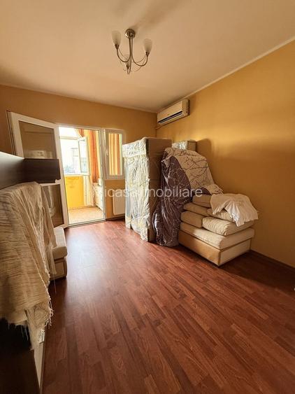 Apartament 3 camere, Piata Energiei - 9