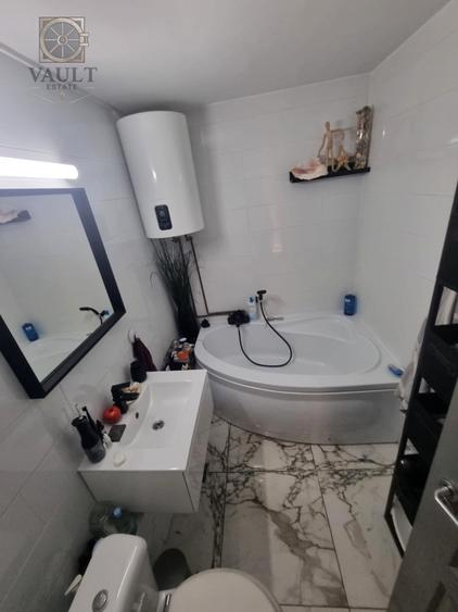 Apartament 3 camere - zona Decebal