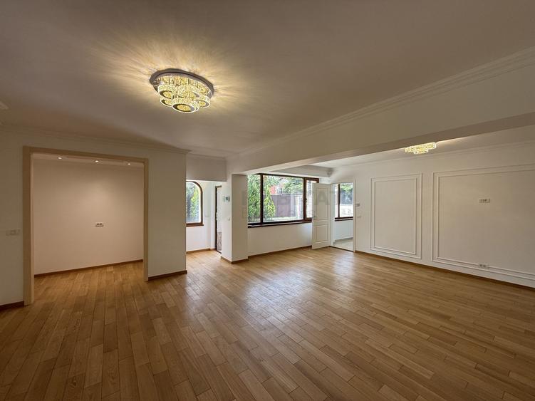 Vila premium 5 camere Pipera | Teren 1.000 mp