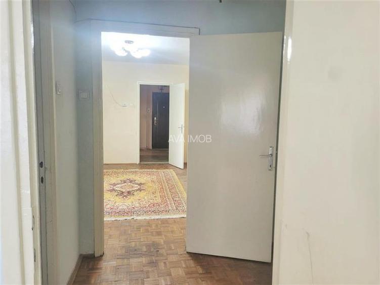 Apartament 2 camere semidecomandat, zona Orizont - 7