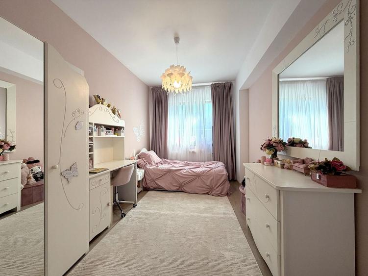 Apartament cu 3 camere si gradina proprie de 75mp Sisesti