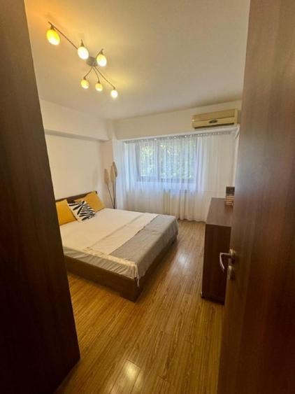 Proprietar închiriez apartament 3 camere – Fântâna Florilor –> Bd.Al. Obregia