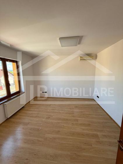 Casa individuala, 10 camere, 753mp, Zona Sancraiu de Mures