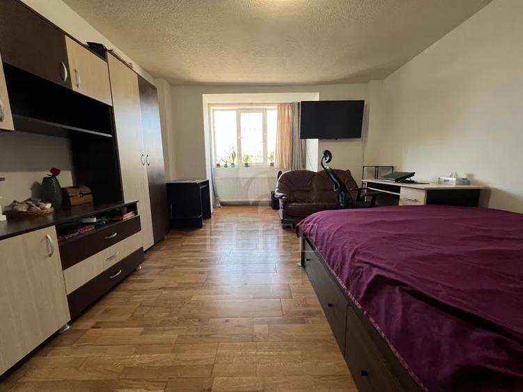 Apartament o camera în zona STRAZII SOBARILOR