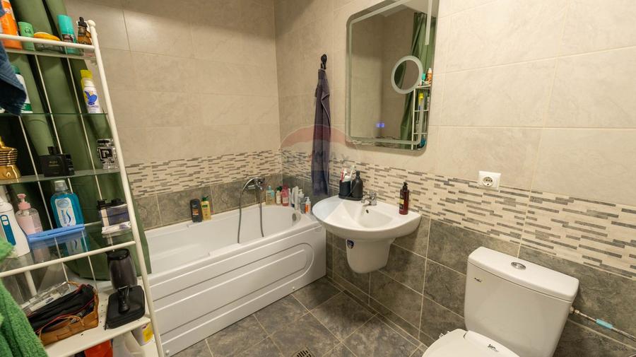 Apartament de vanzare 2 camere, terasa 62 mp, Metrou Dristor