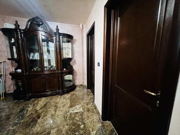 Vila cu 7 camere si piscina exterioara - Dumbravita - zona Decathlon